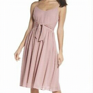 NWT BB Dakota Pink Take a Bow Dress